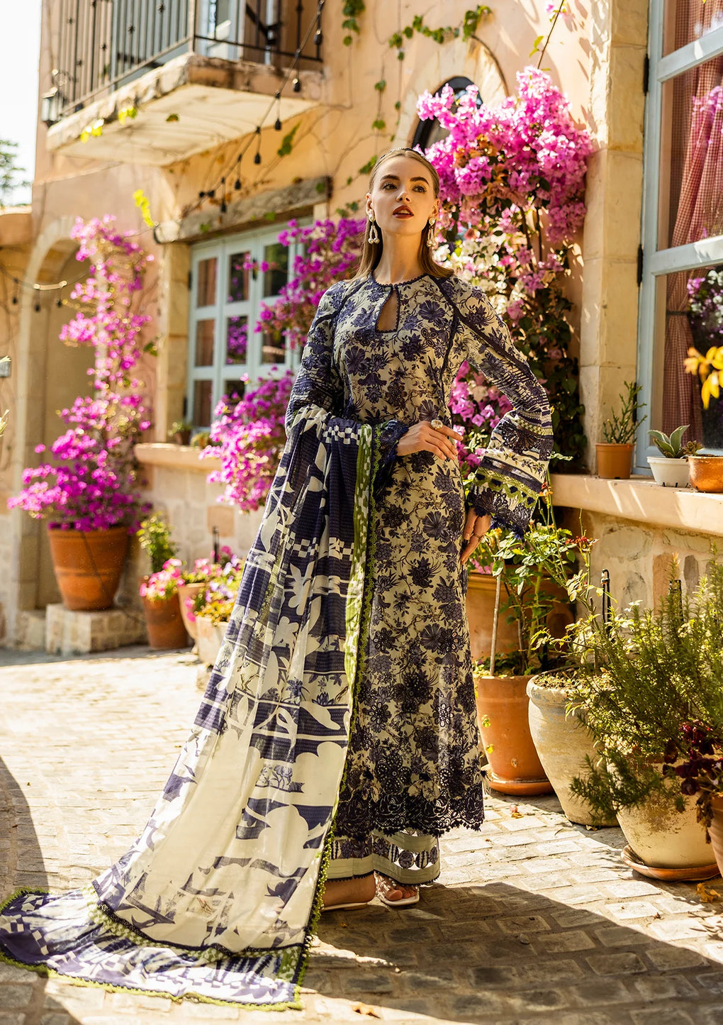 Elaf Lawn LS 8016