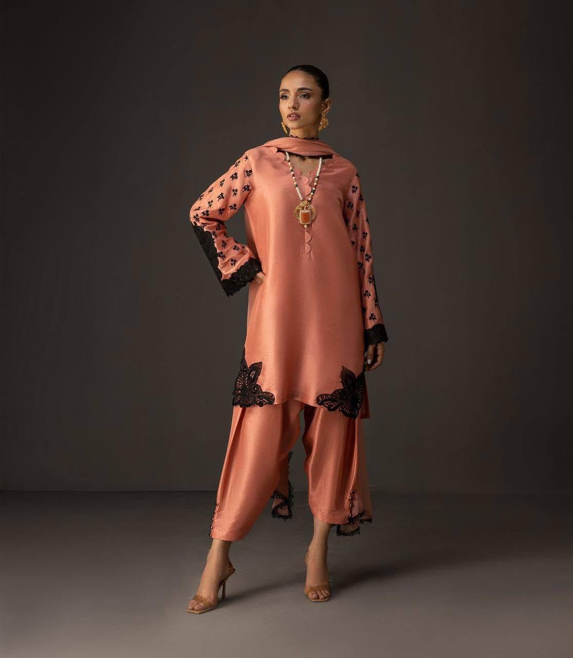 Digital Printed 3 Ps Silk Suit D. No 09