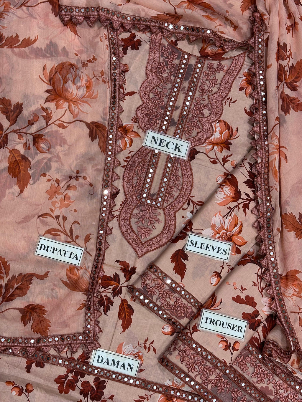 Aneela's Collection Lawn LS 8028