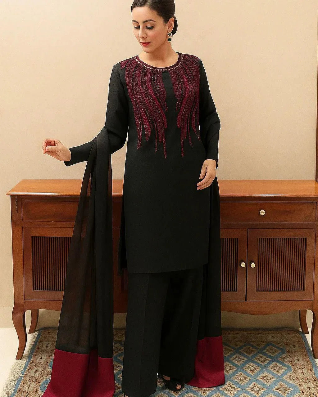Silk Digital Embroidered Neck 7017