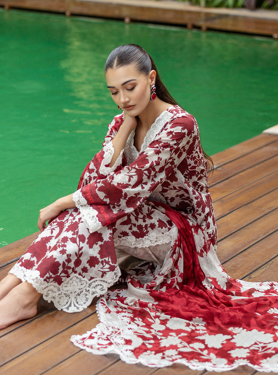 Zainab Chotani Lawn LS 8015