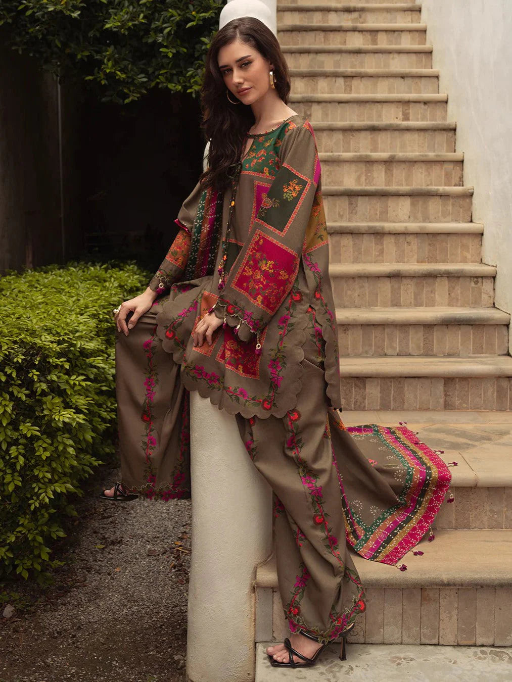 Digital Printed 3 Ps Silk Suit D. No 05